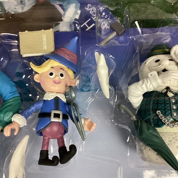 Rudolph the Red Nosed Reindeer Island of Misfit Toys Figure Set - Picture 7 of 12